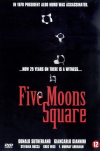 Piazza delle cinque lune (2003)