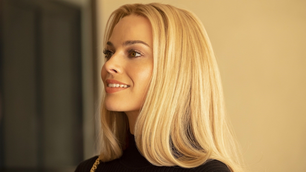 Margot Robbie is oogverblindend in zwarte bikini voor een van haar filmhits