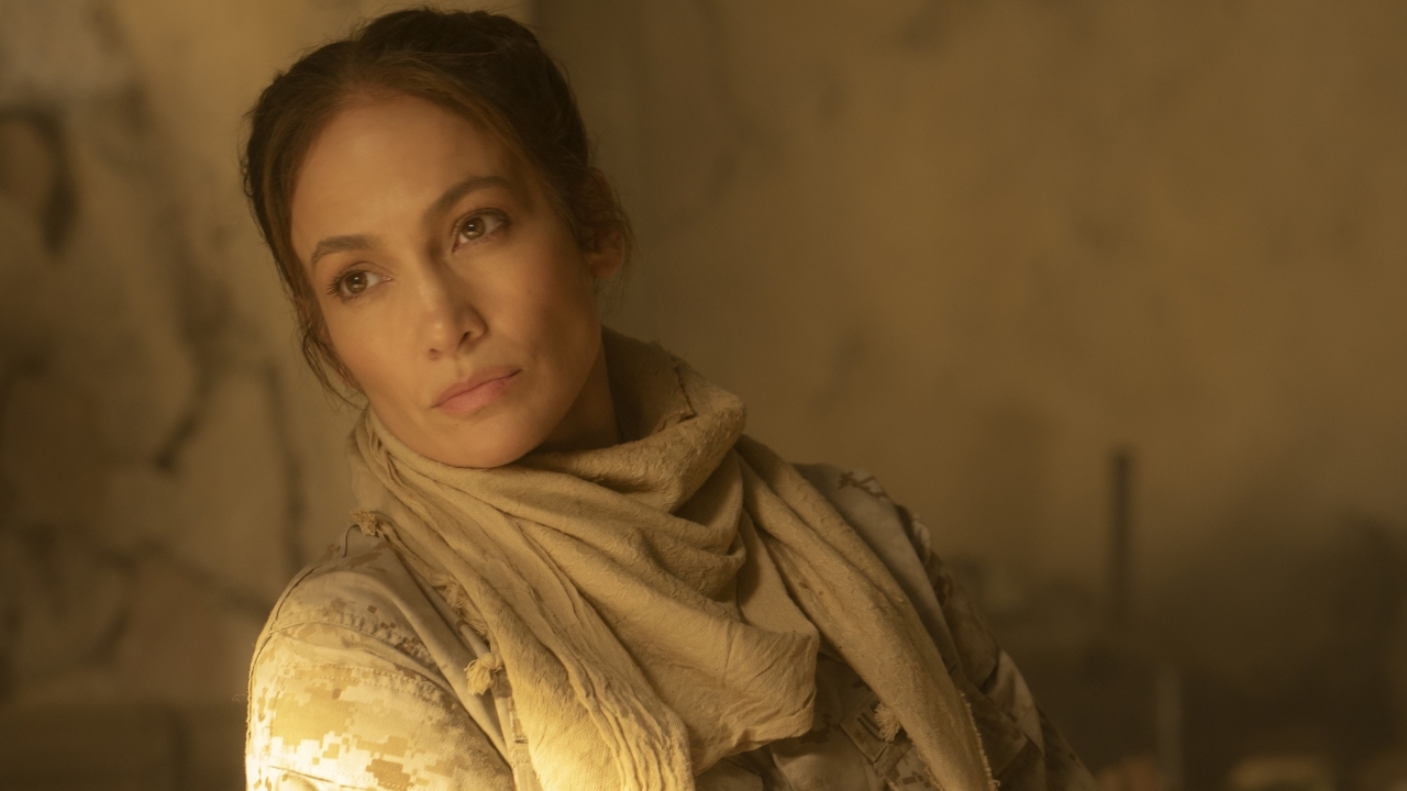 Jennifer Lopez geeft een voorproefje op haar magistrale kerstjurk