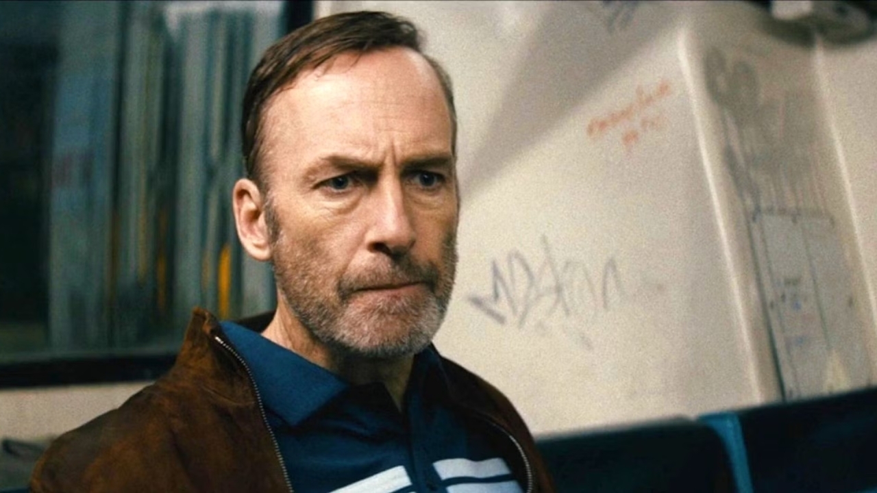Nieuwe foto 'Nobody 2' toont Bob Odenkirk in John Wick-modus