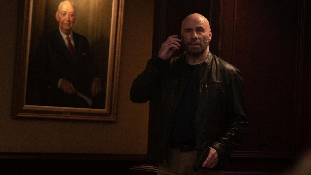 John Travolta op mission: impossible in trailer 'High Rollers'