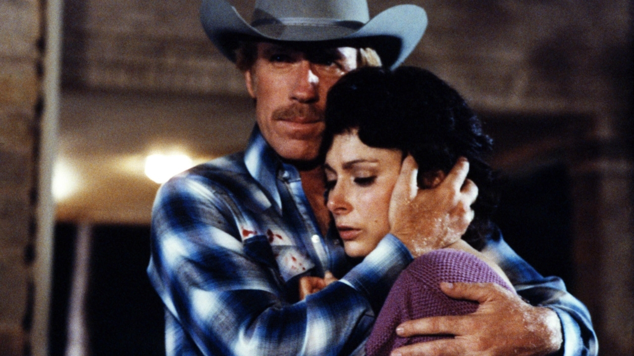 Chuck Norris verknalde bijna zijn carrière dankzij controversiële scène in deze scifi-film