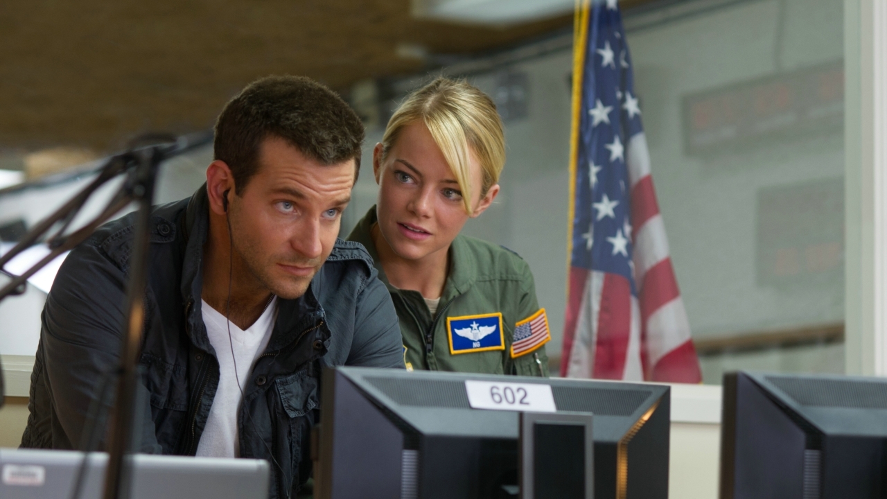 Waarom deze film uit 2015 met Emma Stone en Bradley Cooper zo enorm controversieel was