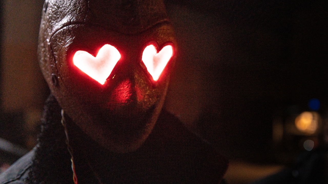 IJzersterk ontvangen 'Heart Eyes' skipt helaas de Nederlandse bioscopen