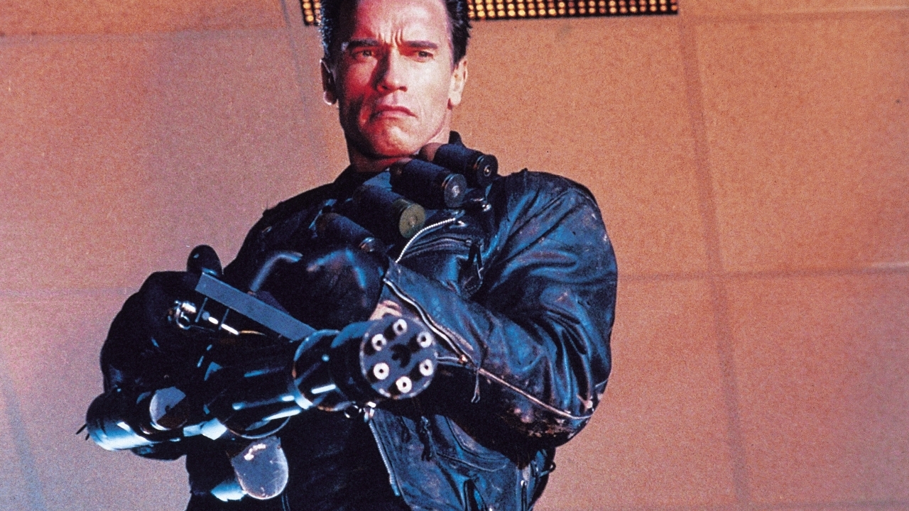 Arnold Schwarzenegger deelt eerlijke mening over Patricks naaktscène in 'The White Lotus'