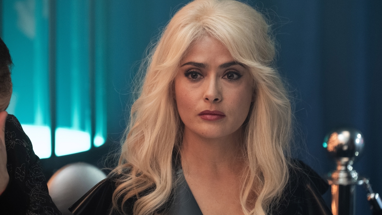 Actrice Salma Hayek lijkt steeds meer op een Barbiepop