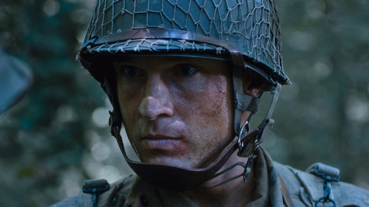 William Moseley moet de poorten naar de hel zien te sluiten in de spectaculaire trailer van 'Rebirth: Home Sweet Home'