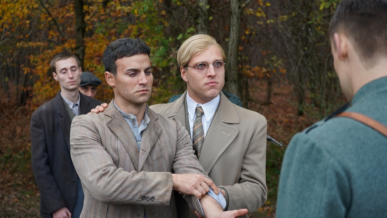 Trailer voor WOII-oorlogsfilm 'Bonhoeffer: Pastor. Spy. Assassin.'