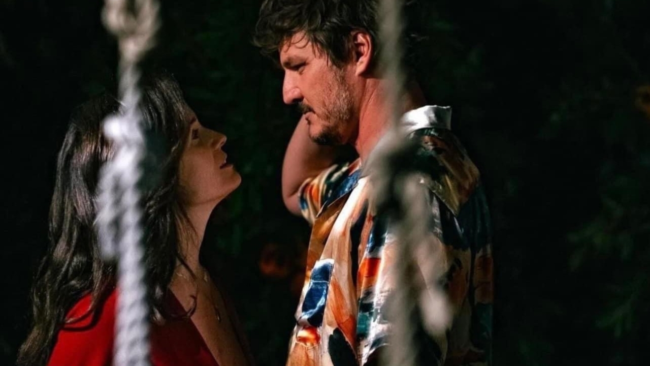Pedro Pascal en Walton Goggins beleven een ontspoord feestje in de trailer van 'The Uninvited'