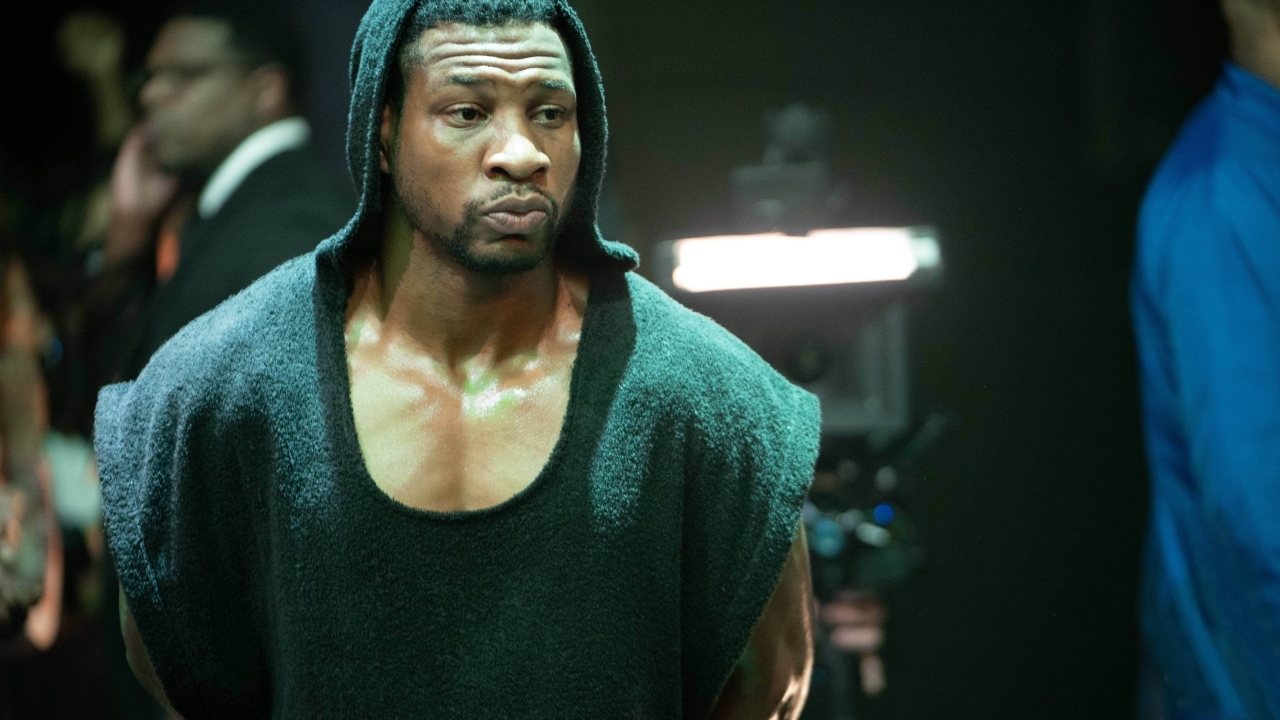 Marvel-acteur Jonathan Majors bevestigt vrouw te hebben gewurgd: "Ja, dat valt onder agressief"