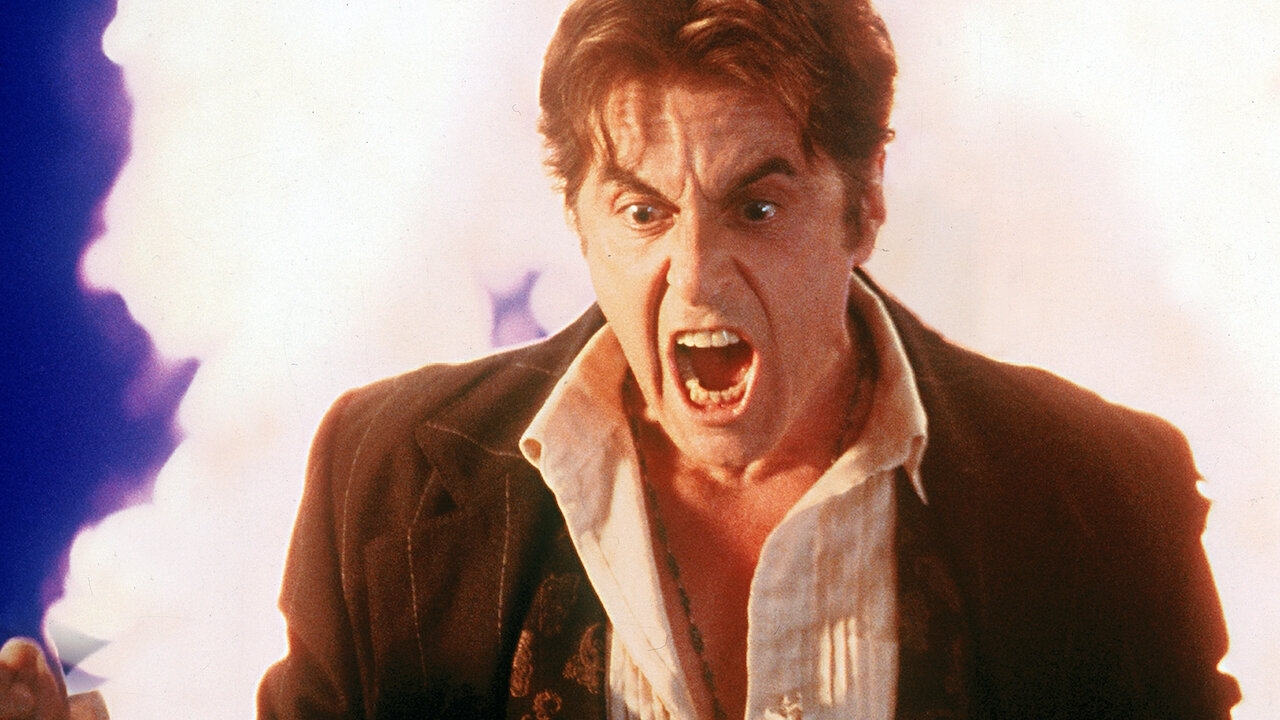 Al Pacino is een exorcist in eerste trailer 'The Ritual'