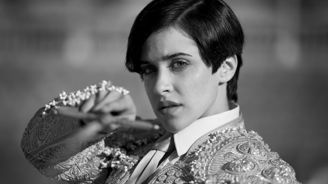 Je moet de surrealistische Sneeuwwitje-film zien waarin ze een stierenvechter wordt: 94% op Rotten Tomatoes!