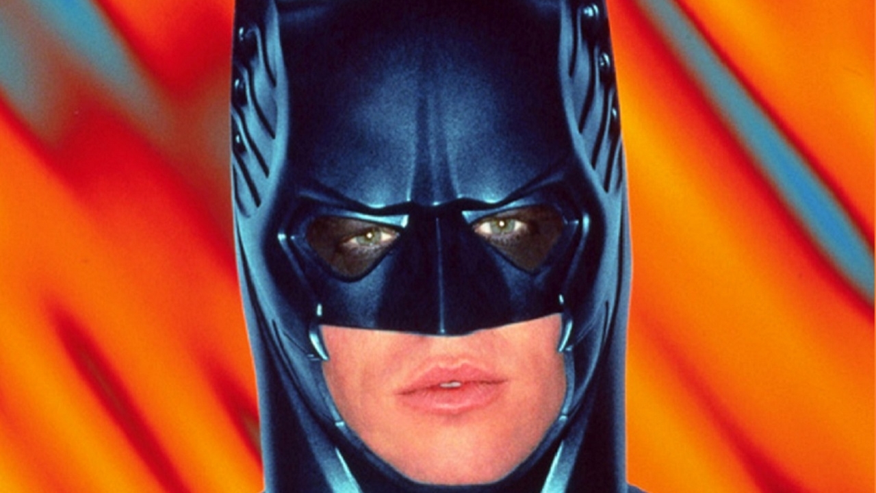 Laatste beelden Val Kilmer: Zet vlak voor zijn dood nog een keer Batman-masker op