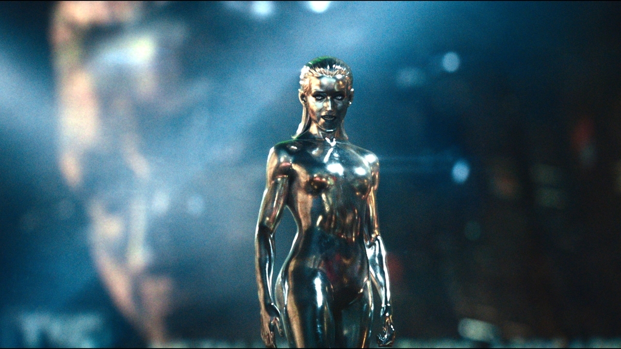 Eerste officiële blik op de Silver Surfer in 'The Fantastic Four: First Steps'!