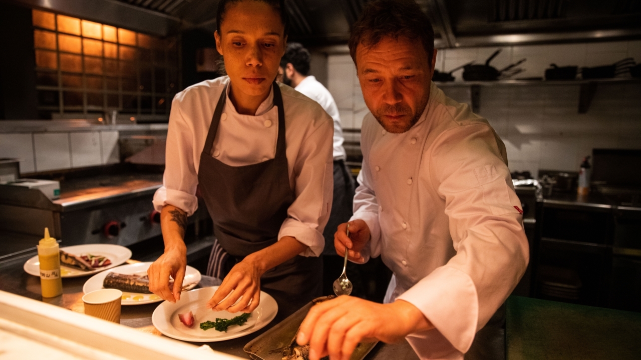 Als je van 'Adolescence' houdt, dan kijk je ook deze "one-take"-film