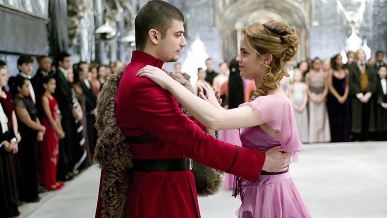 Vergeten acteur uit 'Harry Potter' zit nu onder de tatoeages en is belachelijk gespierd