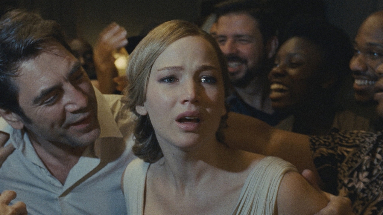 Jennifer Lawrence (34) over haar bekende ex: "Ik moest overwerken"