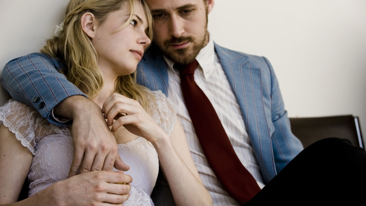 Bekende ex van Ryan Gosling zegt dat het "vreselijk" is om met de acteur samen te wonen