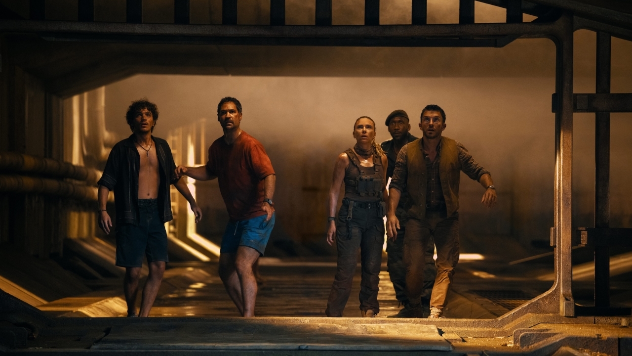 In het originele einde van 'Jurassic World Rebirth' stierf [...] een gruwelijke dood