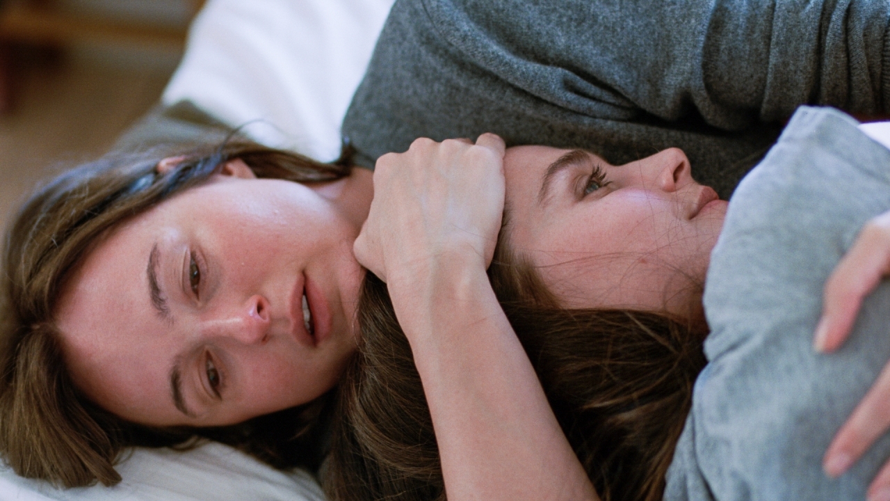 Renate Reinsve weigert samen te werken met Stellan Skarsgård in de trailer van 'Sentimental Value'