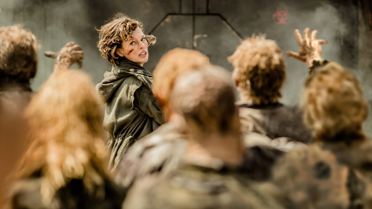 'Weapons'-regisseur over zijn 'Resident Evil'-blockbuster: "Dit kunnen jullie verwachten"
