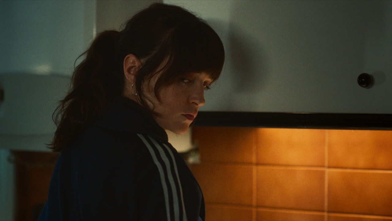 De spannende spionagethriller 'She Walks in Darkness' verschijnt binnenkort op Netflix