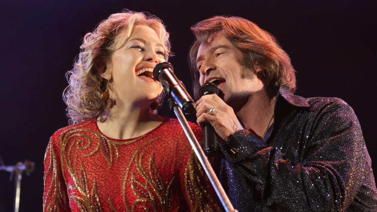 Hugh Jackman en Kate Hudson zingen de sterren van de hemel in de trailer van 'Song Sung Blue'