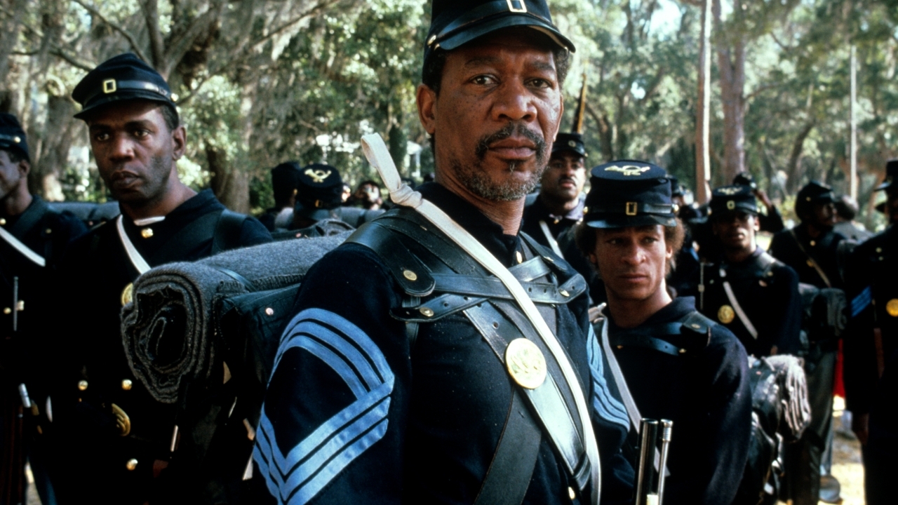 Deze verborgen oorlogsparel op Netflix zet je waarschijnlijk direct aan voor een avond topvermaak