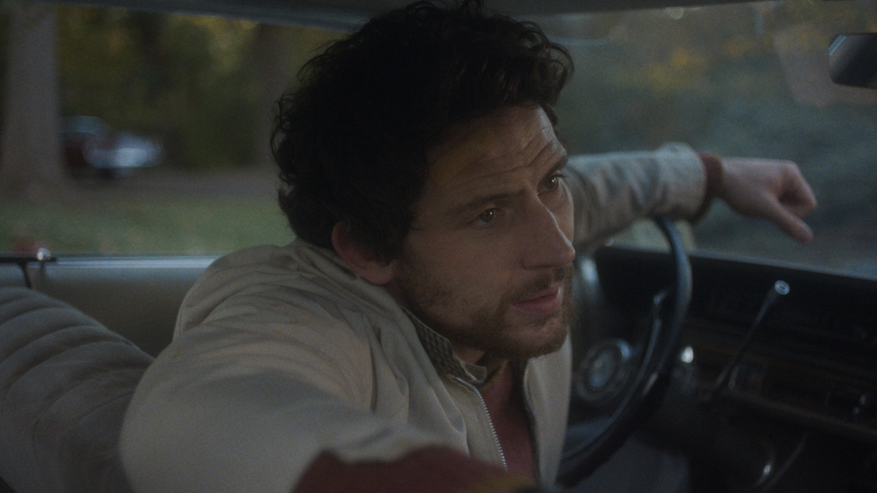 'Wake Up Dead Man'-ster is betrokken bij nog een bizarre misdaad in 'The Mastermind'