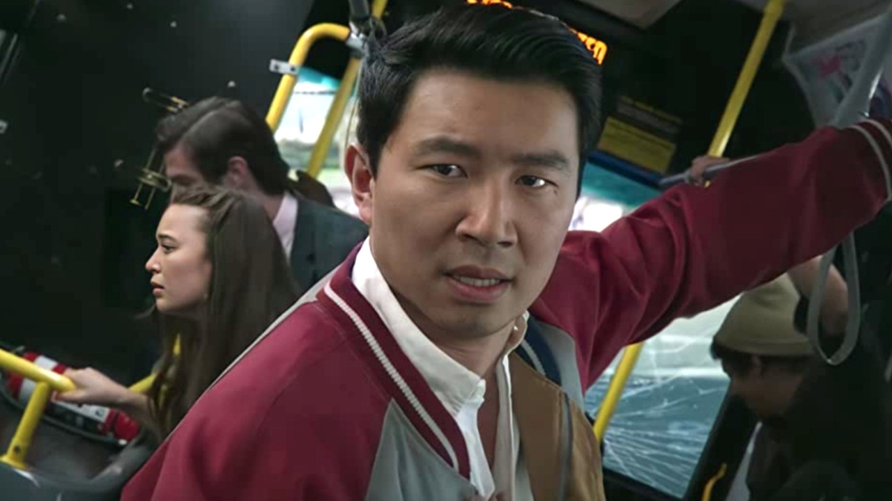 'Shang-Chi'-acteur Simu Liu dropt een bom op sociale media over zijn nieuwe film
