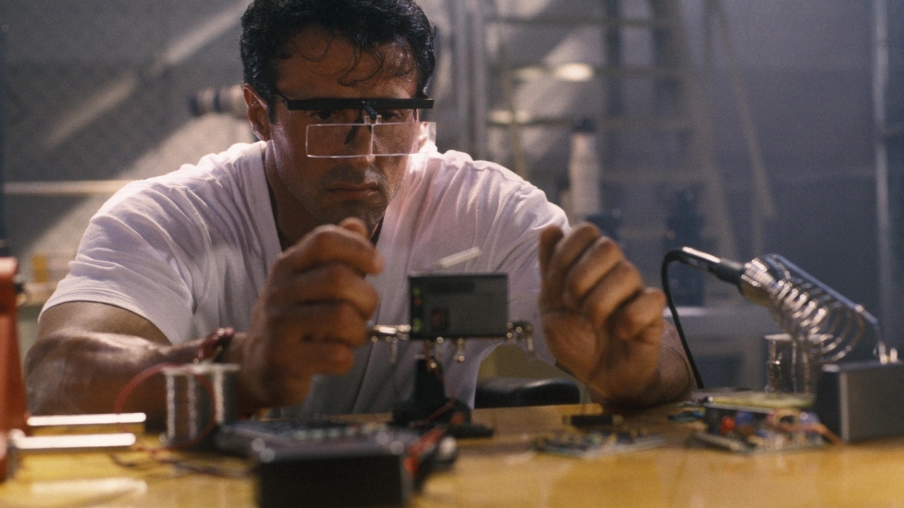Vandaag op televisie trapt Sylvester Stallone het jaar af met een nagenoeg vergeten actieknaller