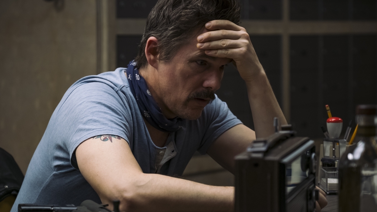 Ethan Hawke "ergert" zich mateloos aan stuntkoning Tom Cruise