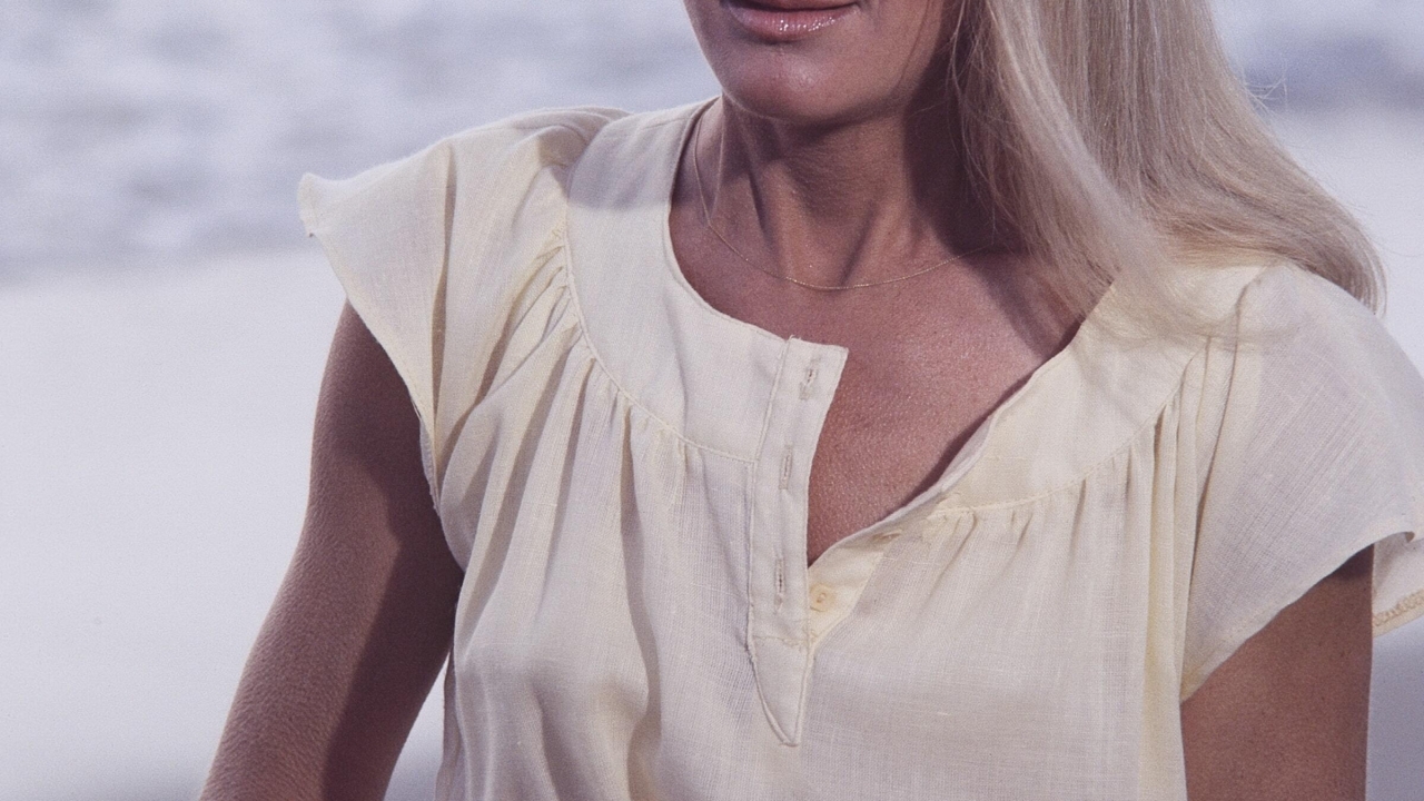 Ze is nu 82 jaar: ooit was ze prachtig, maar nu schrik je je helemaal kapot van Joan Van Ark