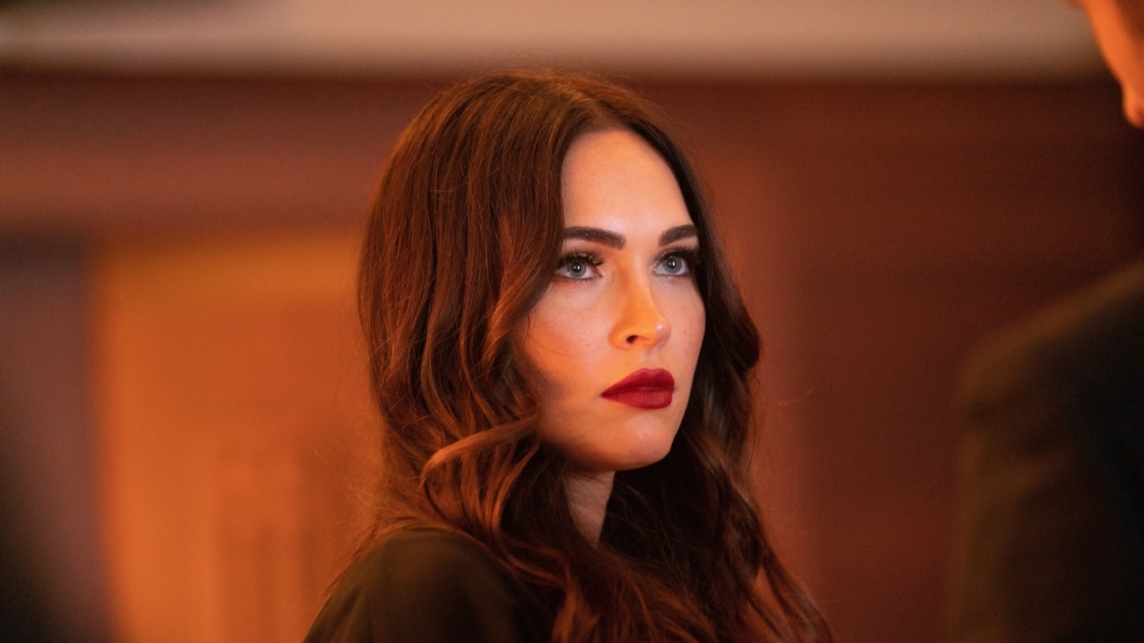 Megan Fox verrast haar 22 miljoen volgers met beelden die eigenlijk achter slot en grendel zouden moeten blijven