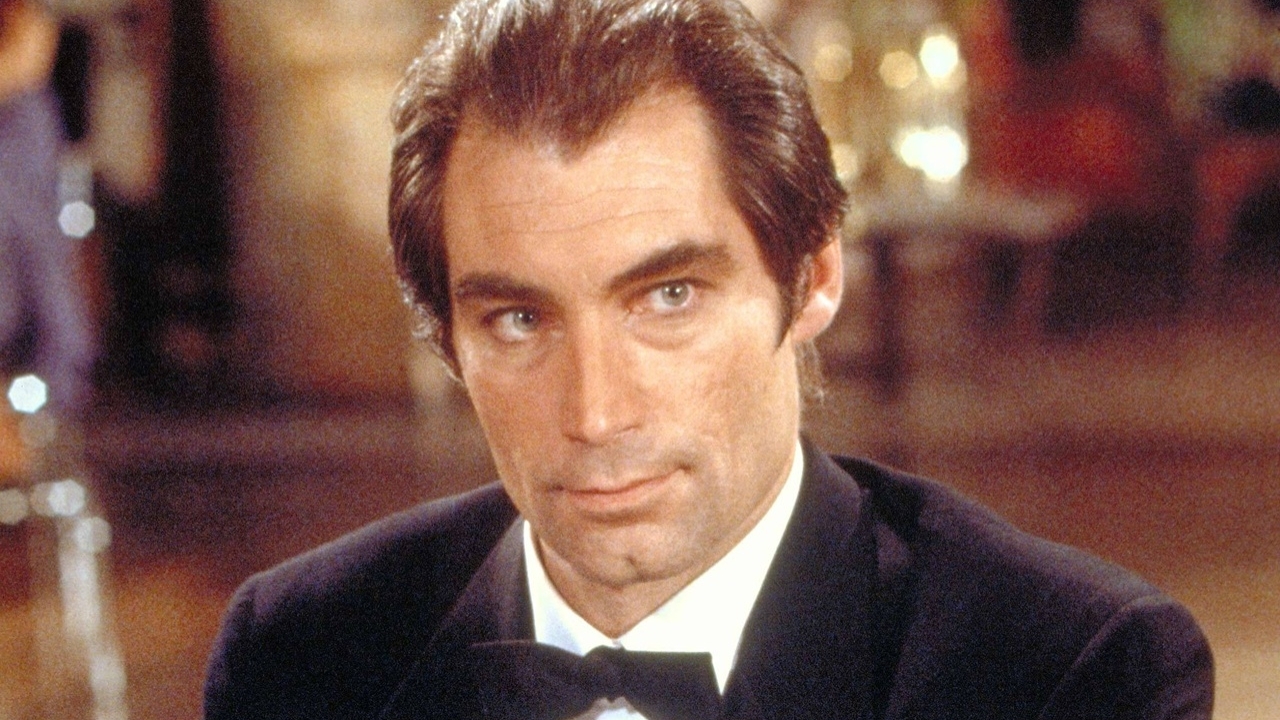 Dit wist je niet: Timothy Dalton heeft tóch een derde keer James Bond gespeeld