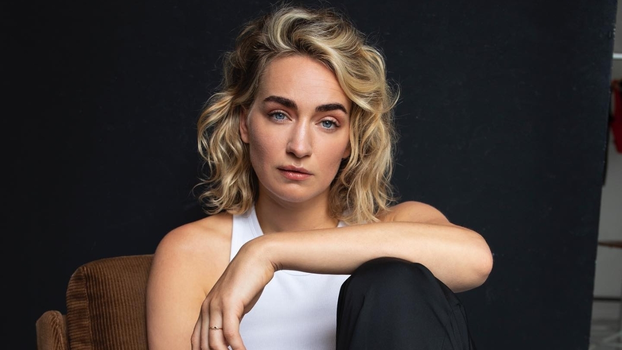 Deze GTST-actrice stond naakt op een pier terwijl een zeilboot voorbijvoer: "Dat lichaam ben ik voor altijd kwijt"