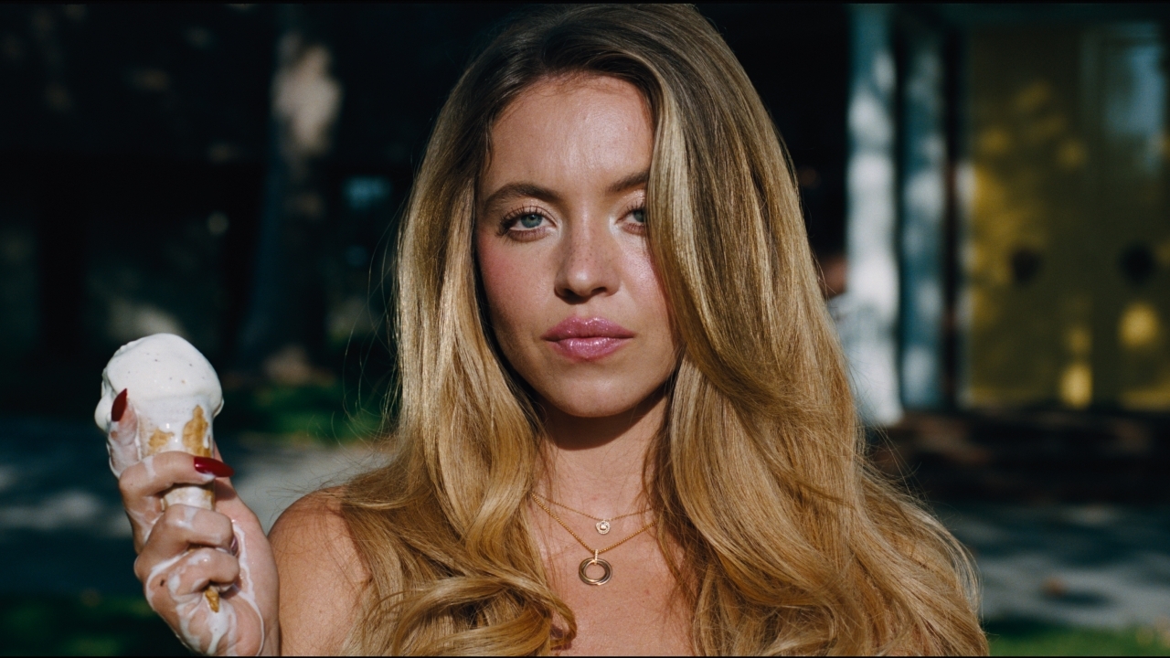 Sydney Sweeney weer in de problemen vanwege 'onrealistisch pikante Hollywood'-scènes