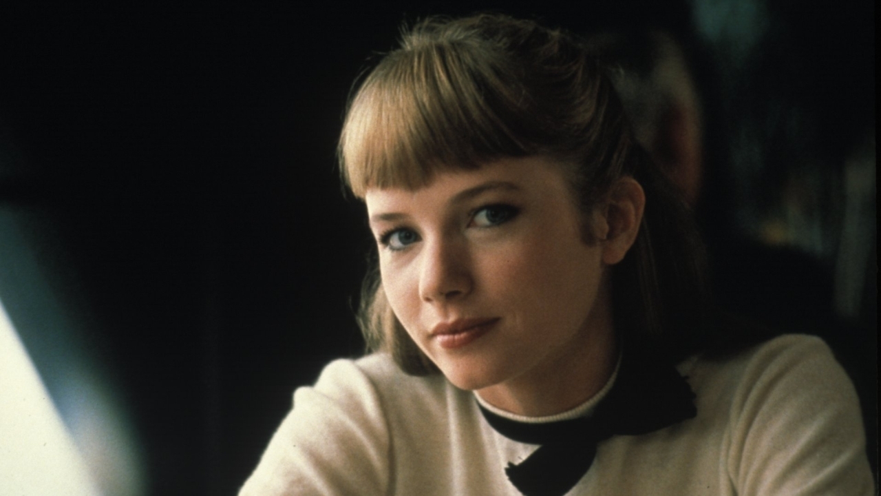 De 'blonde bombshell' uit de jaren 80 maakt haar comeback: Rebecca De Mornay blijft de ultieme femme fatale
