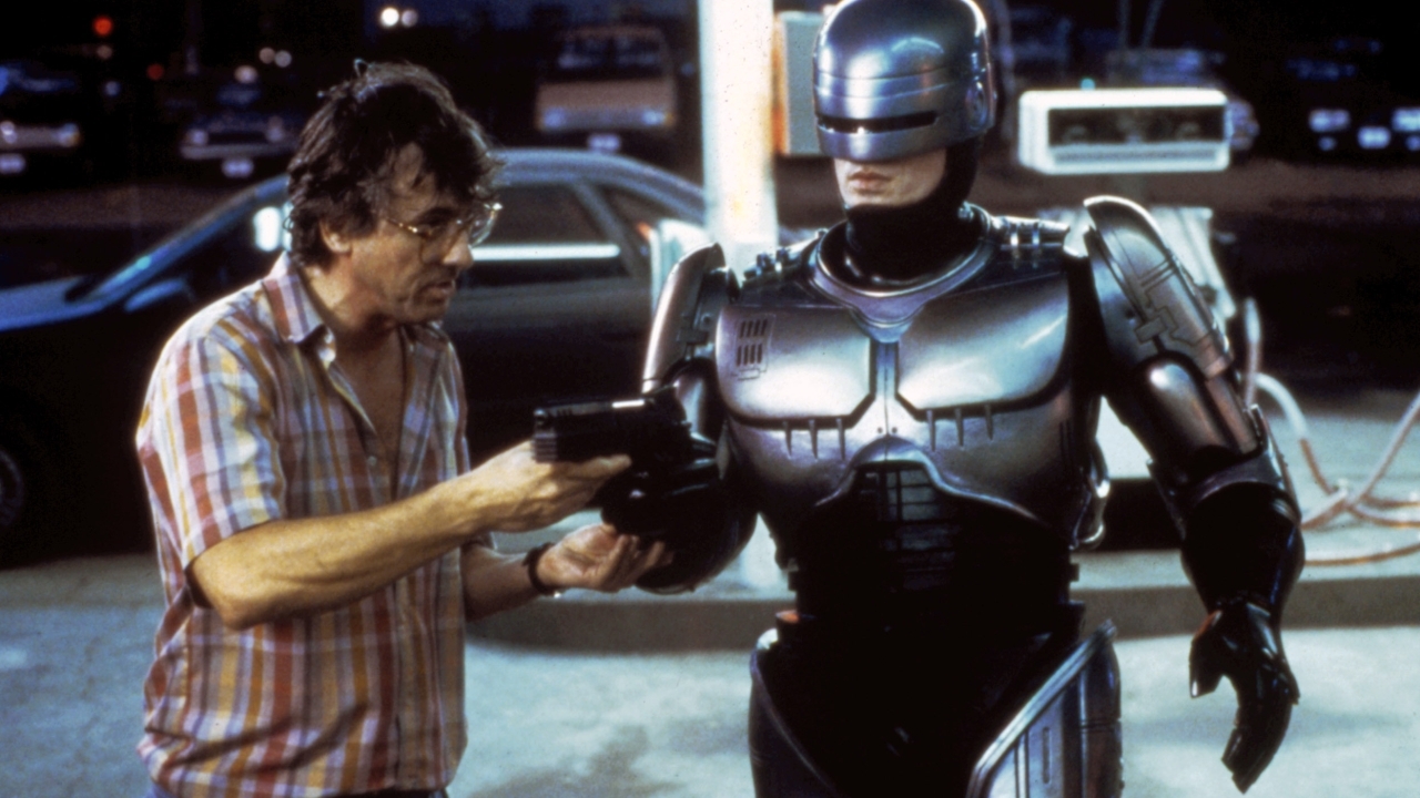 Onze eigen Paul Verhoeven haat sciencefiction, maar maakte drie van de beste films in het genre