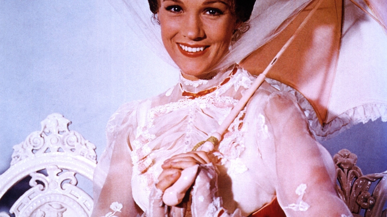"Ik voel me 50": Julie Andrews (90) ziet haar acteercarrière na 80 jaar als compleet: toch werkt ze aan nieuw materiaal
