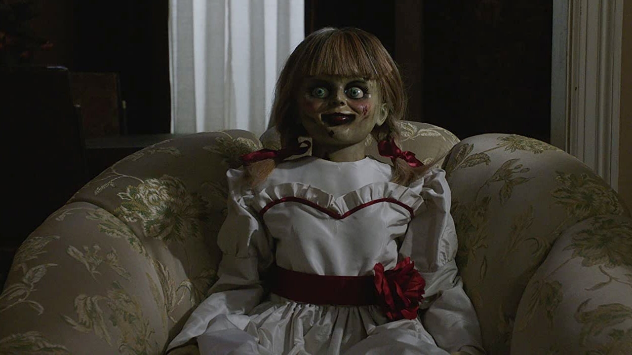 Griezelig gerucht: is Annabelle ontsnapt uit haar glazen kooi?