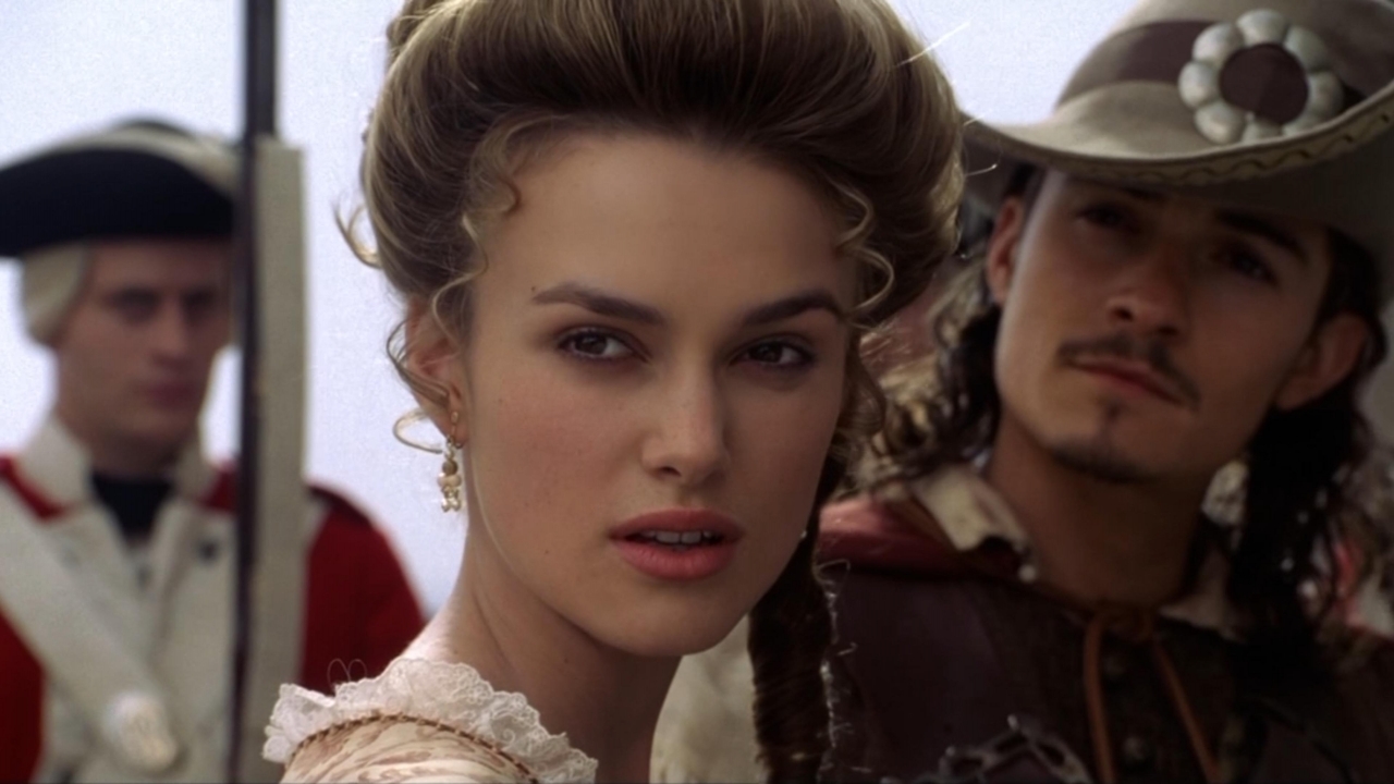 Keira Knightley wil avondklok voor mannen laten invoeren
