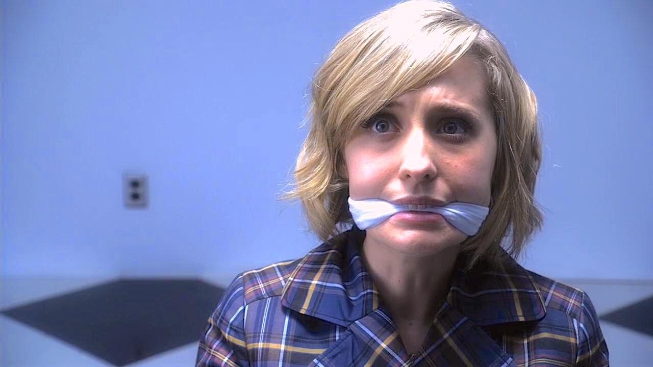 'Smallville'-actrice Allison Mack heeft spijt van sekscult
