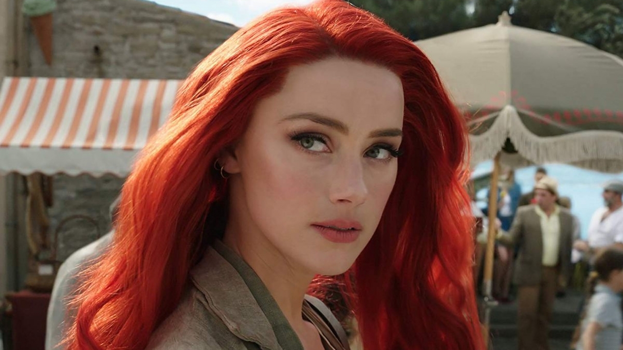 Alleenstaande Amber Heard verwelkomt eerste kindje: "Ik ben mama geworden"