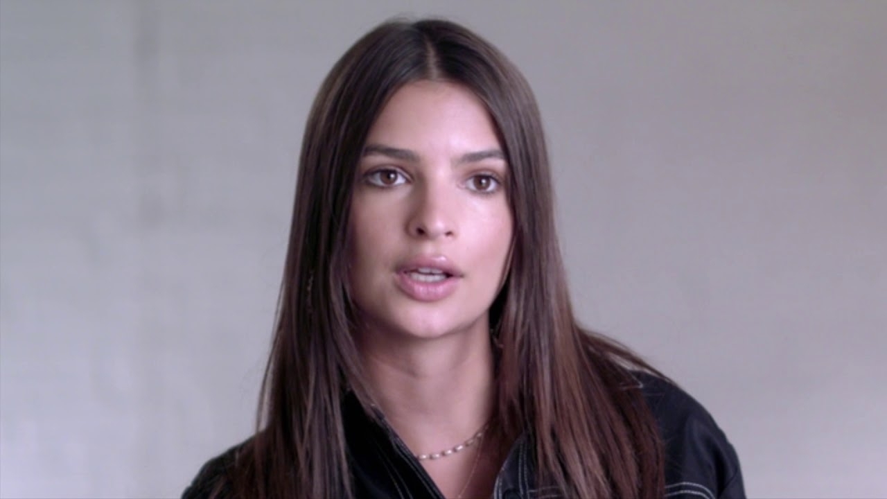 'Afgrijselijke moeder' Emily Ratajkowksi haalt uit naar haar haters