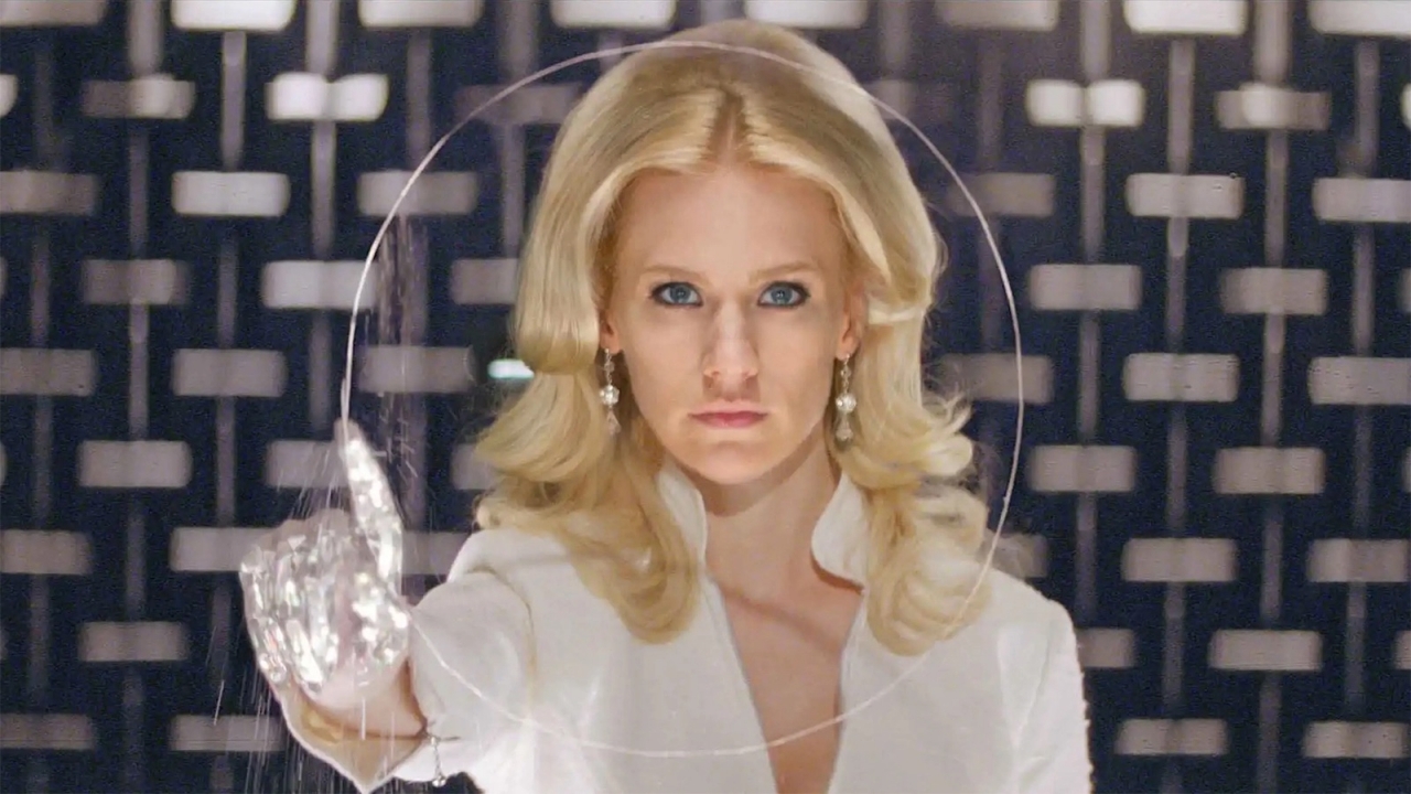 'X-Men' ster January Jones deelt Insta-foto met wel véul inkijk