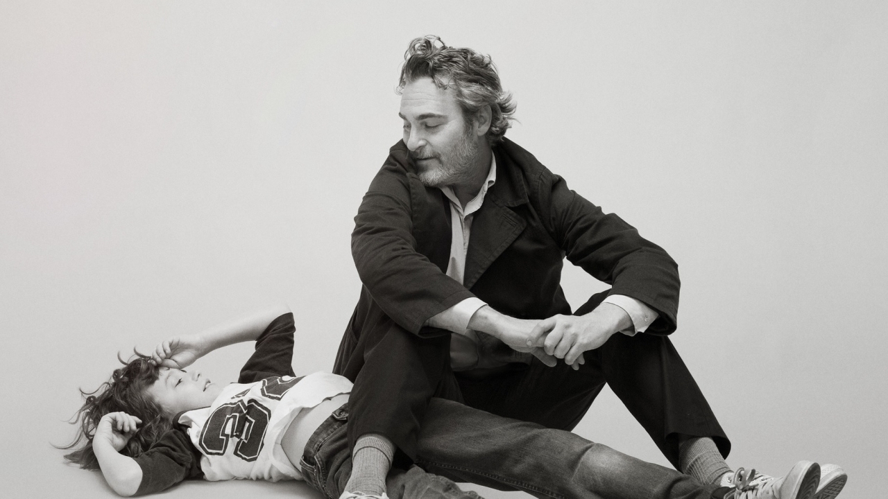 'Joker'-acteur Joaquin Phoenix in eerste trailer 'C'mon C'mon'