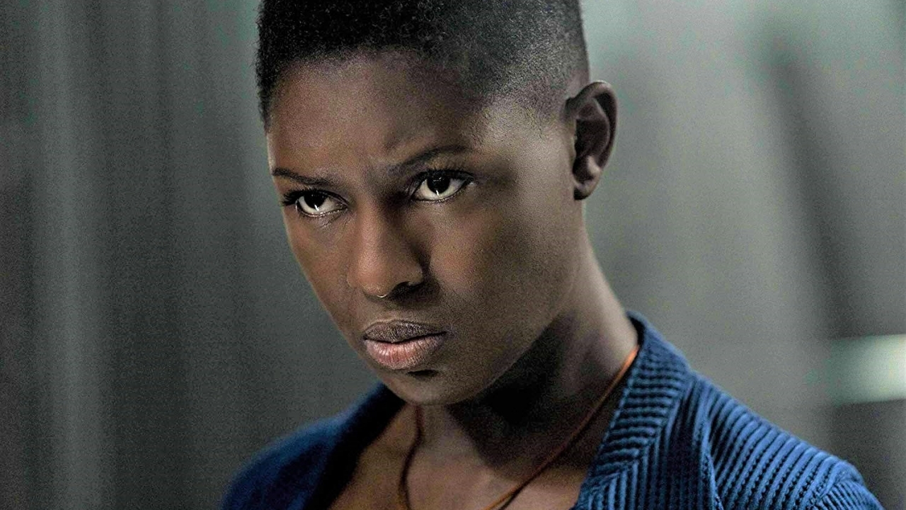 Jodie Turner-Smith geeft haar lichaam flink prijs op Insta-foto's