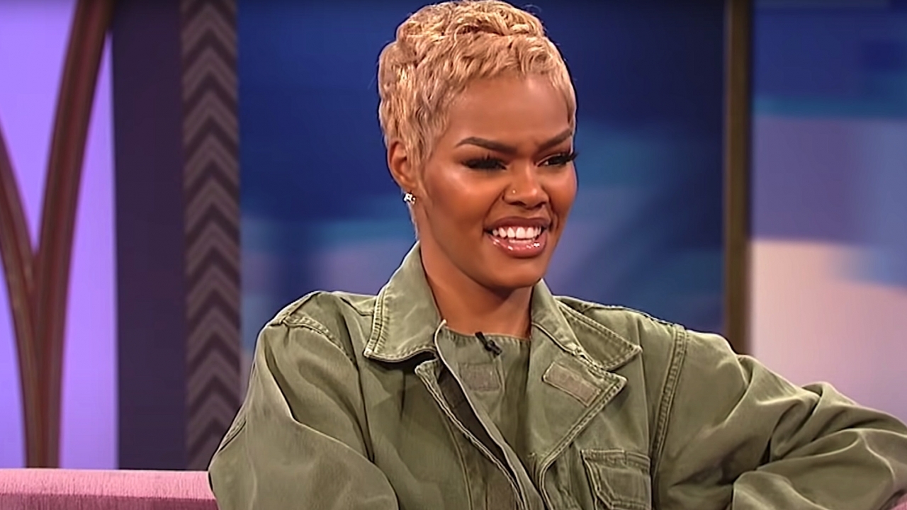 Teyana Taylor in geheel doorschijnende bodysuit op Insta-foto