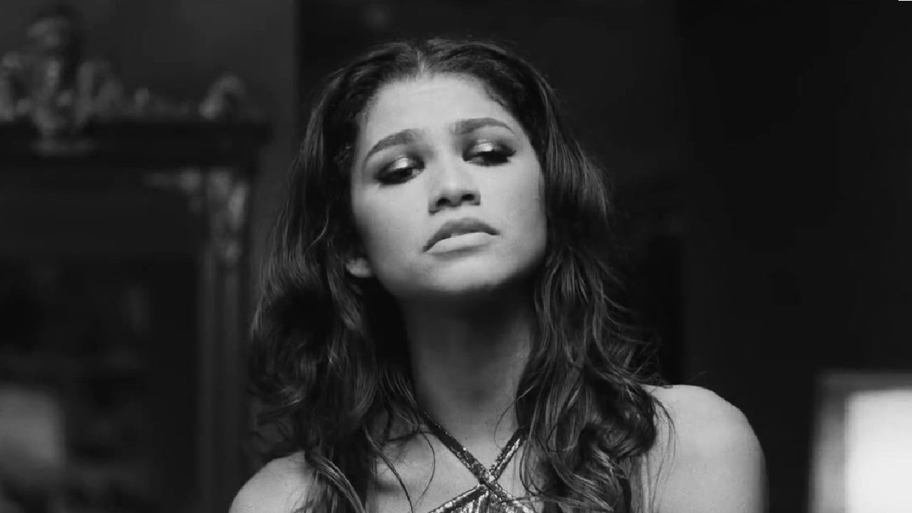 Prachtige Zendaya schittert op het strand in haar eerste Super Bowl-commercial